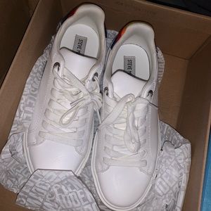 Steve Madden Platform Sneaker